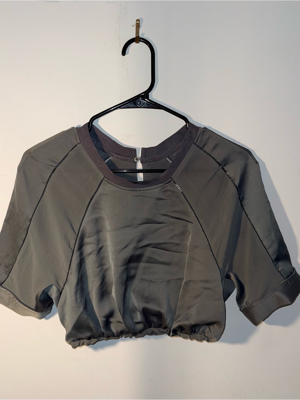 Reiss Charcoal Grey satin Short Sleeve Crop Top size 6